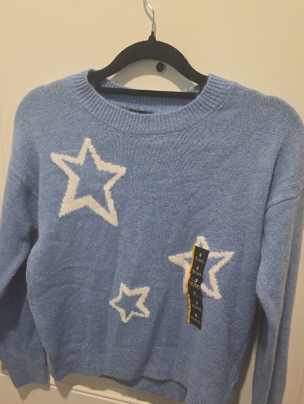 NWOT Girls Size 6 Art Class Light Blue Crewneck Sweater with White Stars